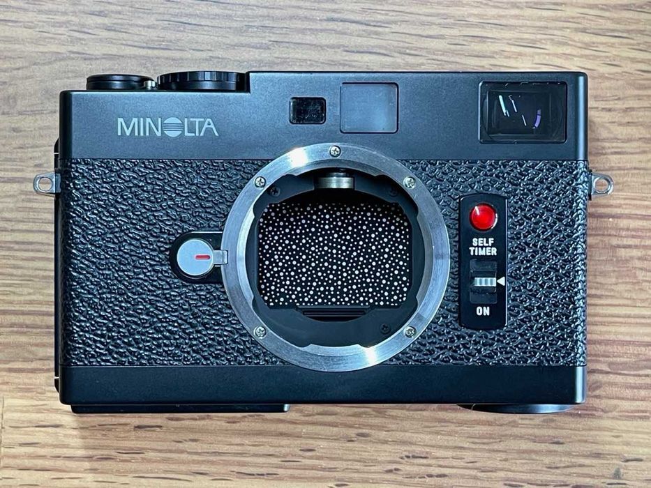 Minolta CLE com objetivo Rokkor de 40 mm