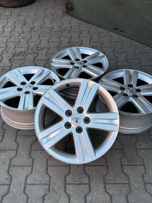 Диски R17 5x114,3 Toyota Auris Camry Corolla Avensis Prius+ Prius V Rav-4 C-HR