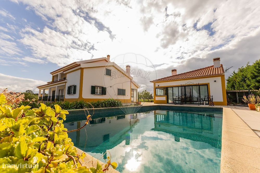 Charming Quinta with 5 Bedrooms for Sale