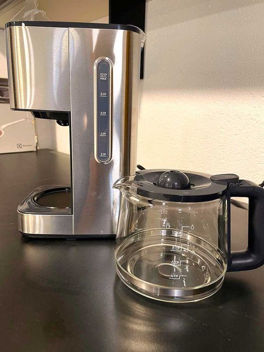 Кавоварка крапельна (Кофеварка капельная)