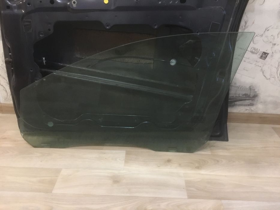 Форд фокус 2 дверка права