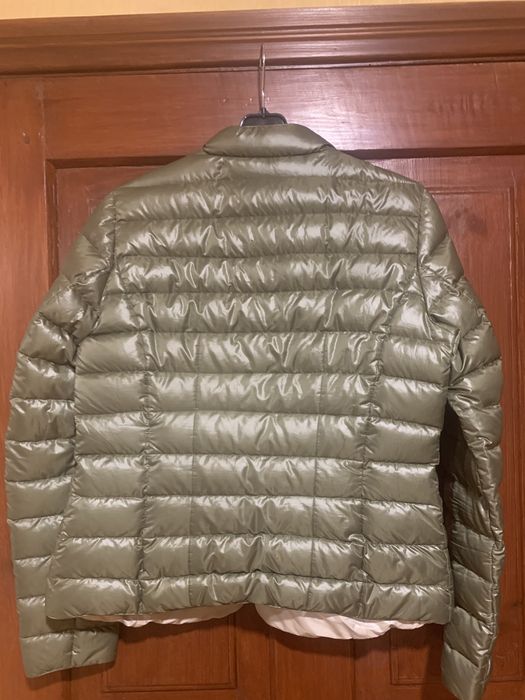 Курточка пухова легка