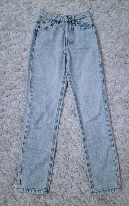 Spodnie jeans "Stradivarius ".
