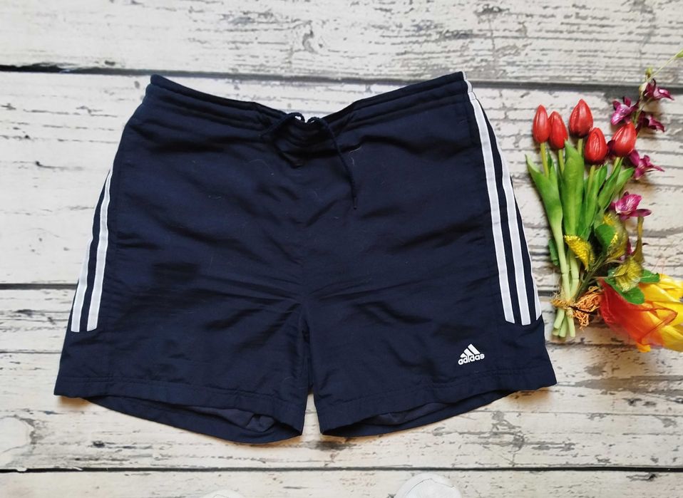 Adidas  świetne markowe szorty  spodenki r 40/42