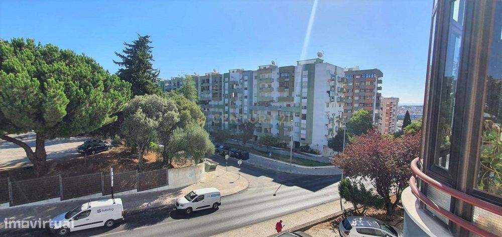 Apartamento T2 Remodelado em Almada — Almada, Cova Da Piedade, Pragal E Cacilhas, Setúbal
