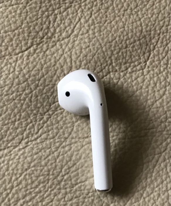 Airpods левый А2031 A2032 второе поколение
