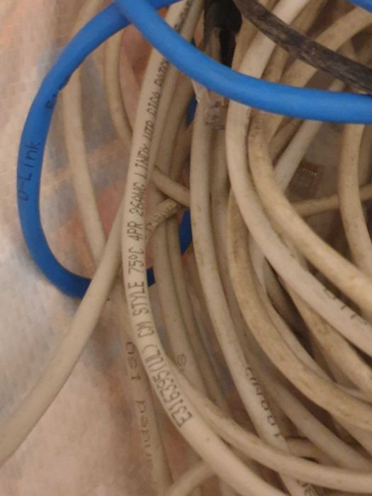 Cabos Ethernet CAT 5E 10/100/1000 Mbps - dezenas metros.Preço conjunto