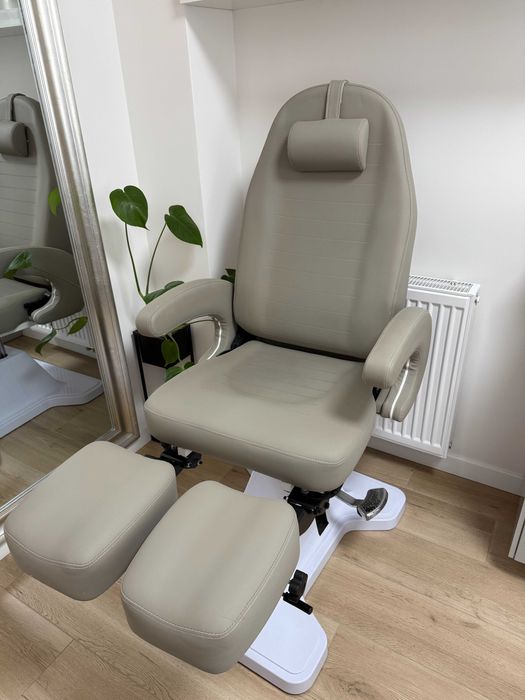 Sprzedam fotel podologiczny