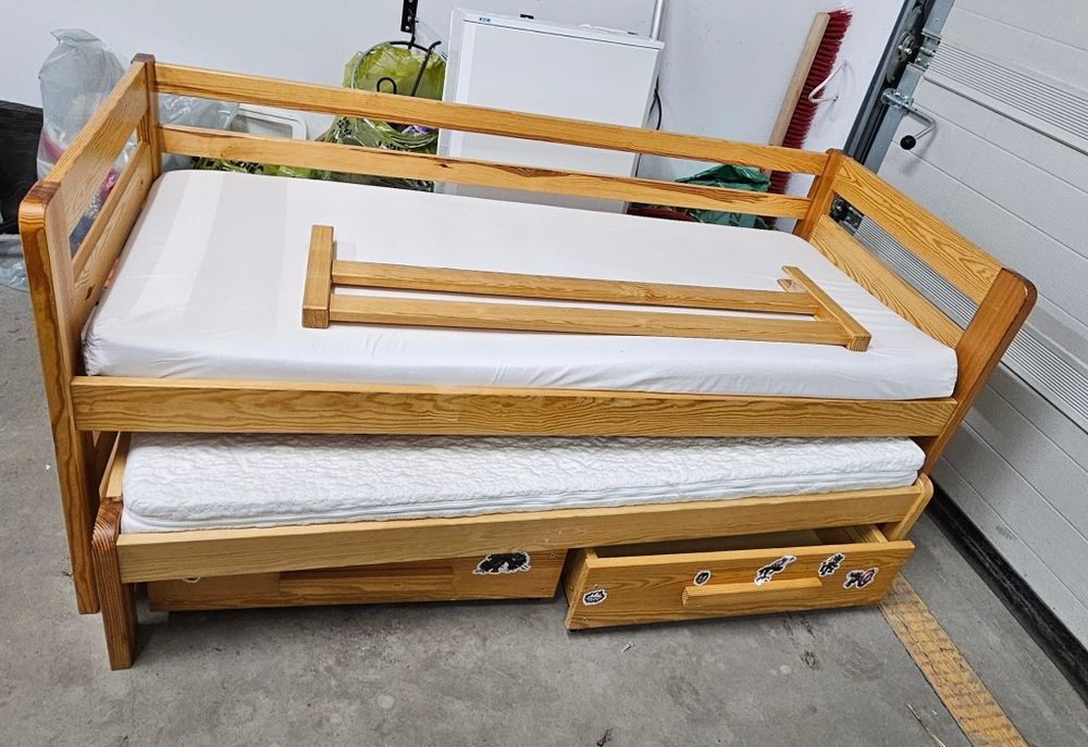 Łóżko sosnowe 160x70