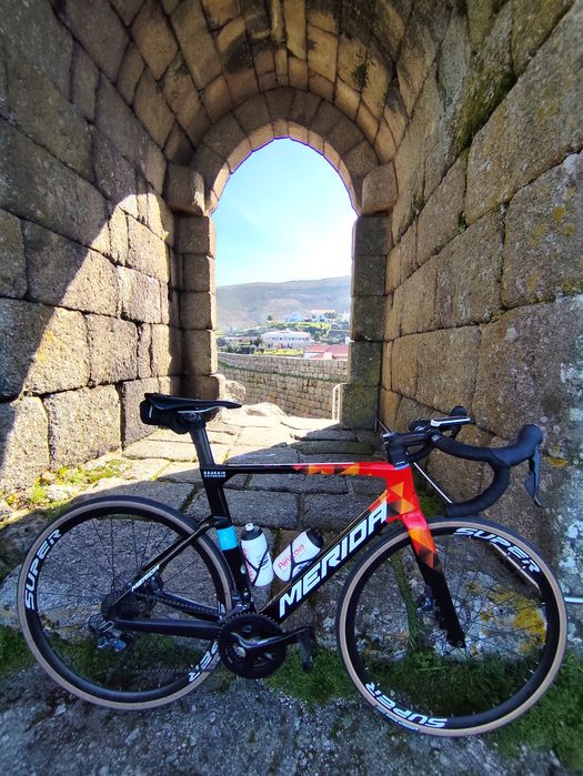 Mérida Reacto 5000 e Scott speedster 50