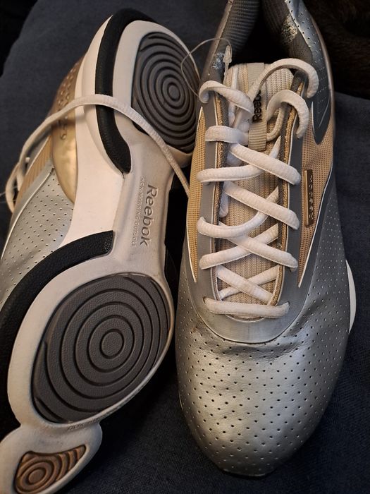 Buty sportowe damskie