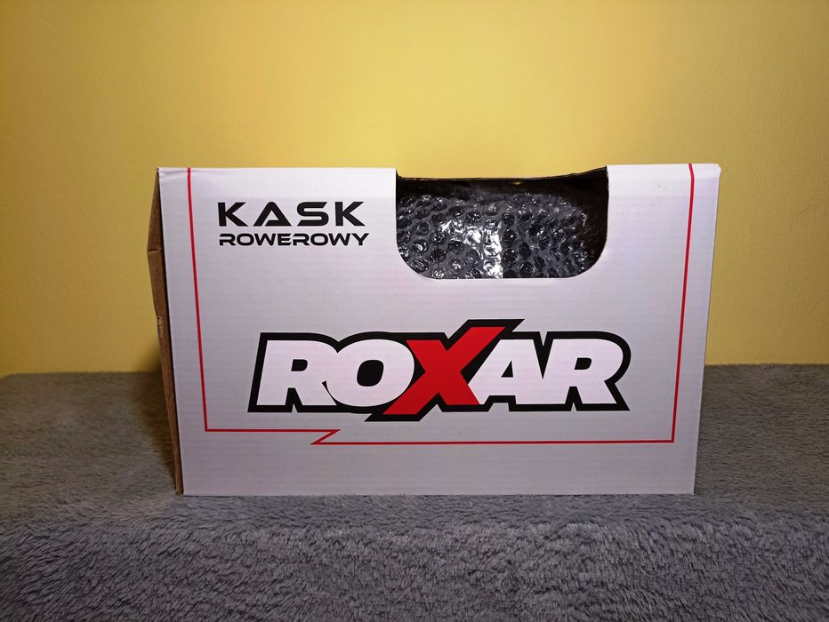 Nowy kask rowerowy -  MTB - z daszkiem - czarny mat - rozmiar M - NOWY