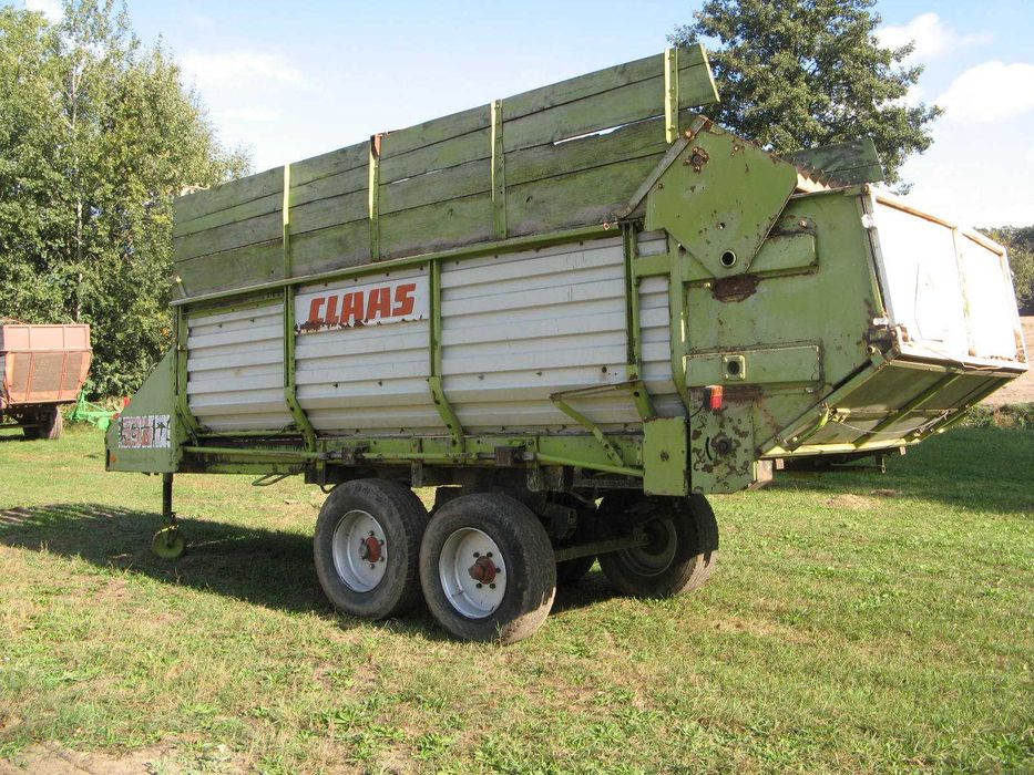 przyczepa objętościowa claas rozrzutnik tandem