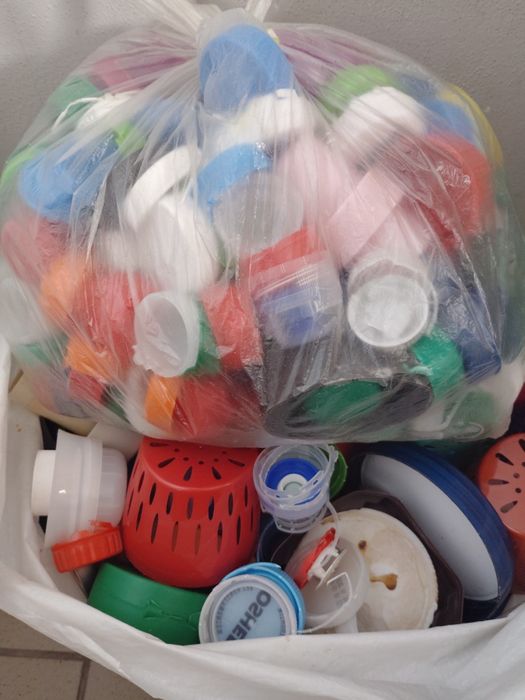 Zakrętki oddam kilka worków