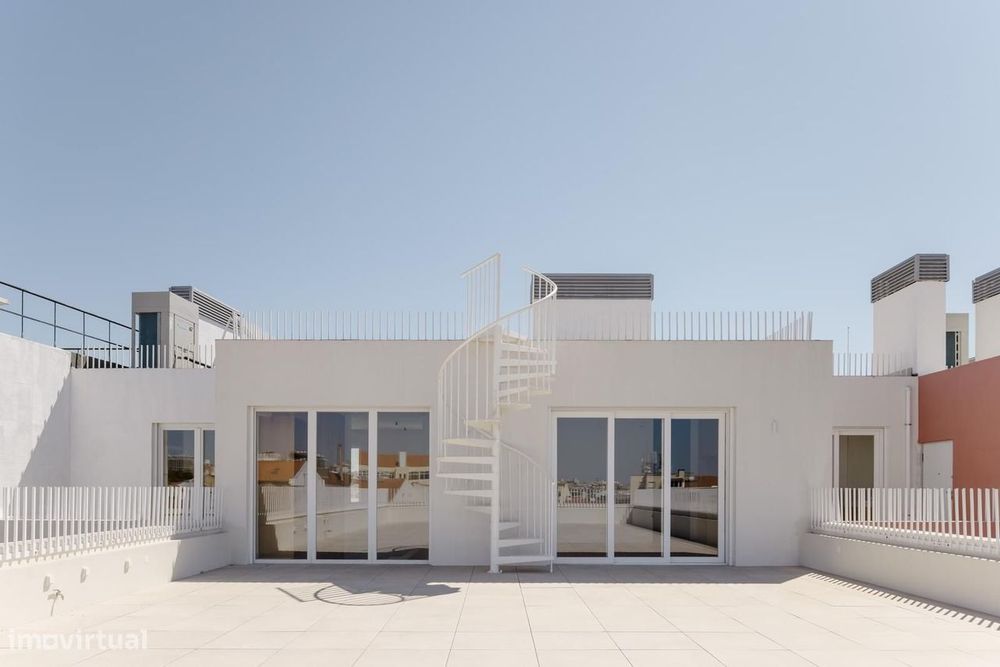 Penthouse T5 com vista, Campo Mártires da Pátria, Lisboa