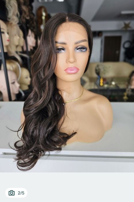 Peruka Luna lace front naturalny efekt refleksy fale loki brąz