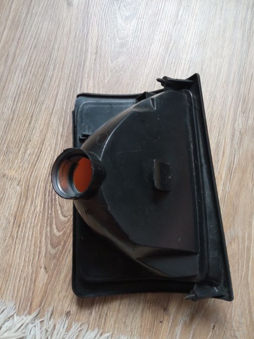 Указатель поворота Мерседес МВ100 W631 правый