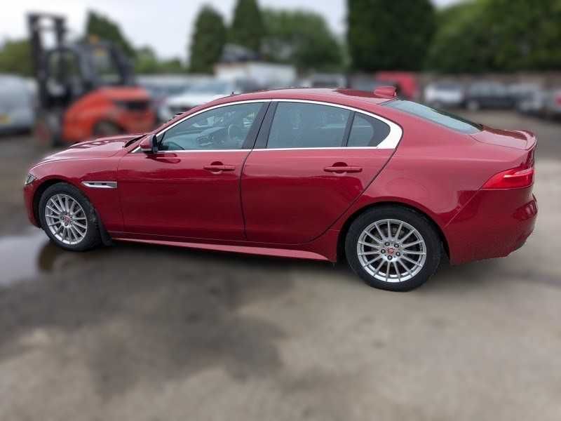 Jaguar XE 2.0D 2017 (Para Peças)
