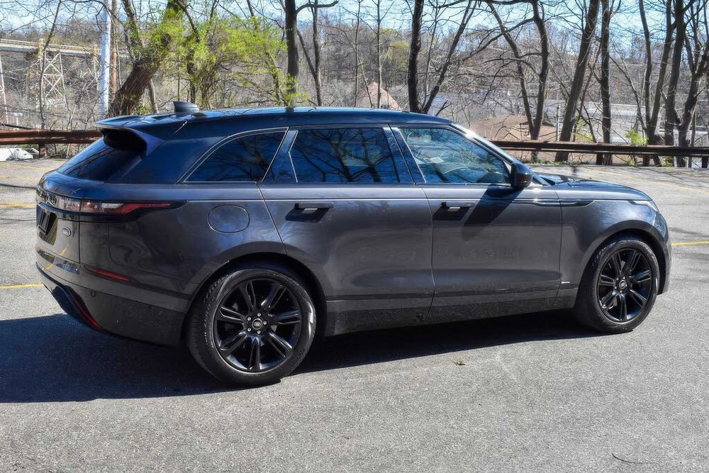 Land Rover Range Rover Velar      2021
