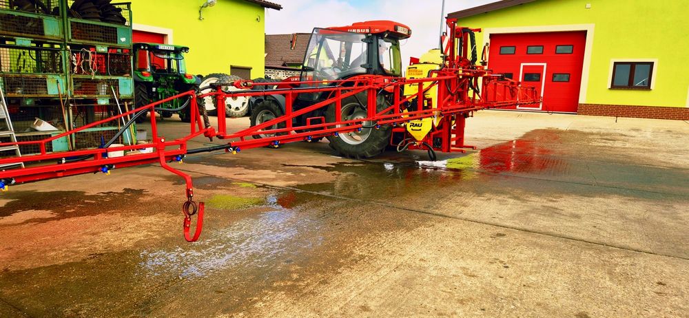 Opryskiwacz zawieszany Rau Kverneland D2