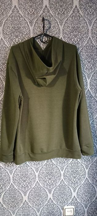Продам худі в гарному стані.