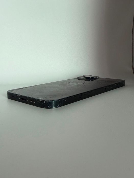 iPhone 14 Plus 128 GB Czarny (Midnight) w pełni sprawny technicznie, do naprawy wizualnej