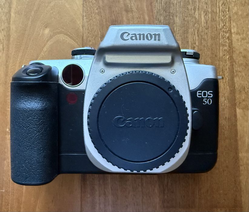 Canon EOS 50 (плівка)