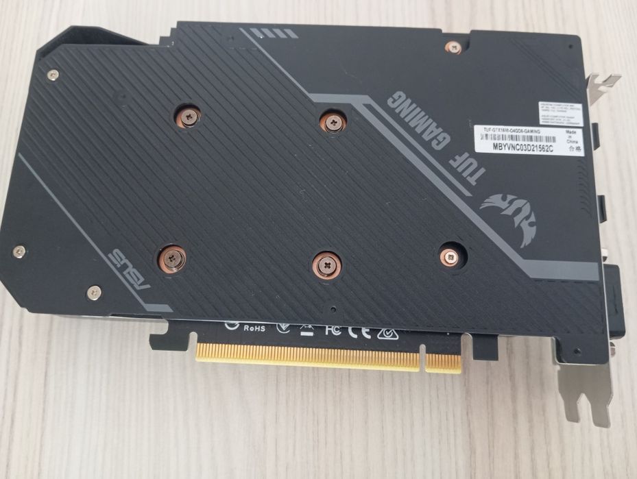 Nvidia GTX 1650 4GB ASUS  OC