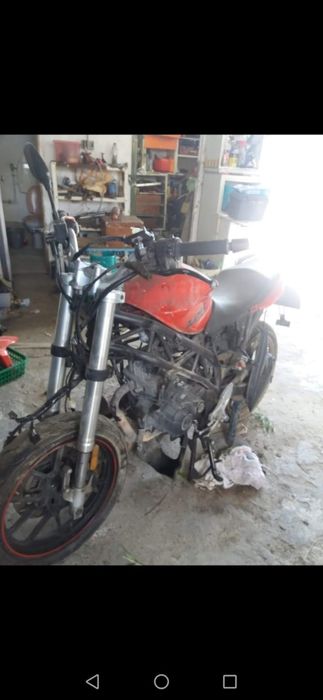 Vendo mota acidentada vortex naked 125
