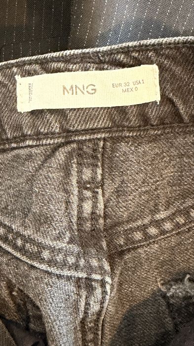 Продам джинсы Mango