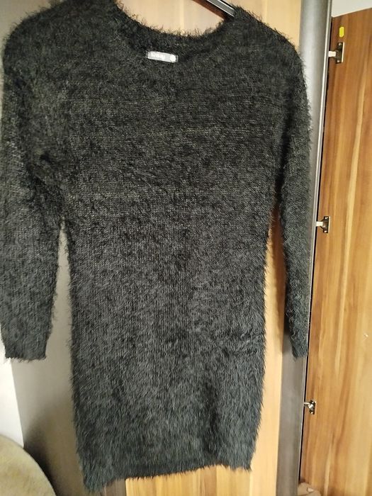 Śliczna sukienka włochata Sinsay rozmiar XS stan idealny
