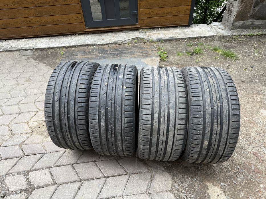 Резина 295 30 R22 Nokian