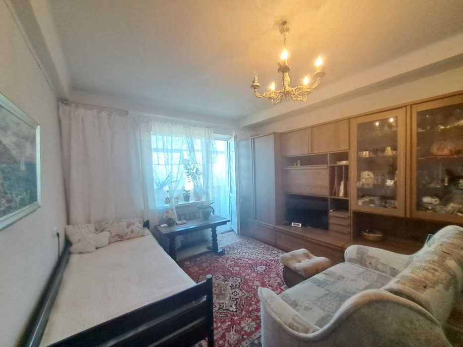Квартира 3-и кімнатна ПРОДАЖ від ВЛАСНИКА в пішій доступності метро Чернігівська, парк, зручна локація