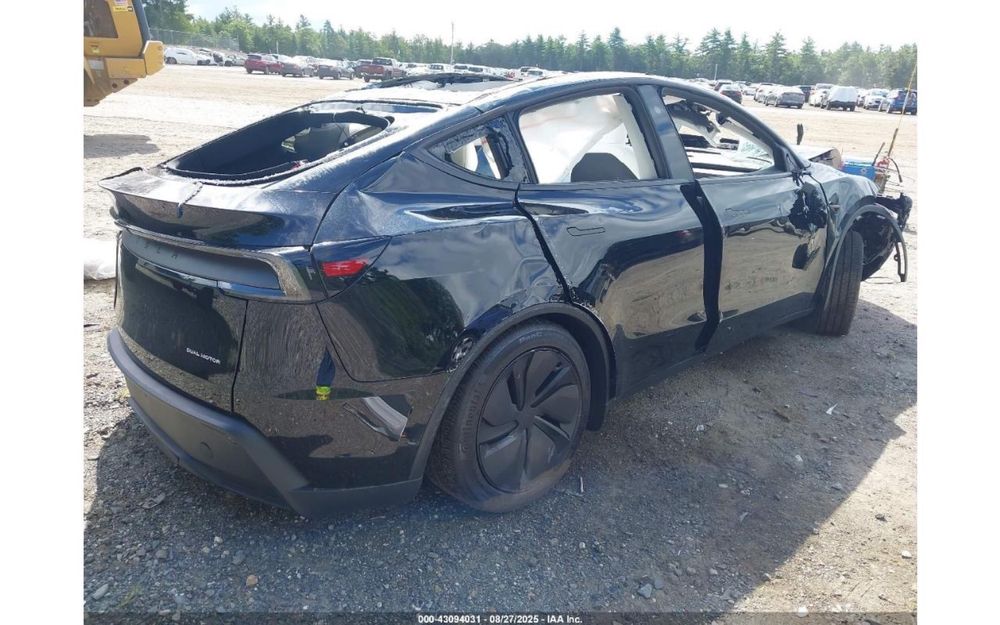 Tesla Y. Juniper.разборка