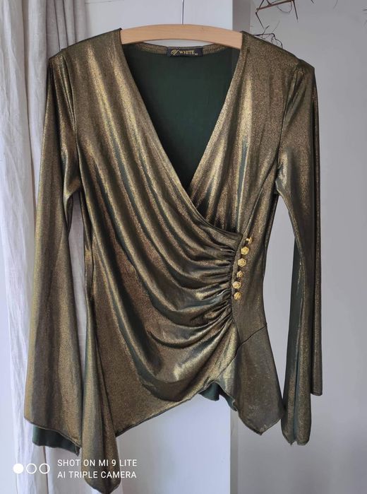 Блуза кофточка женская нарядная р 40 новaя