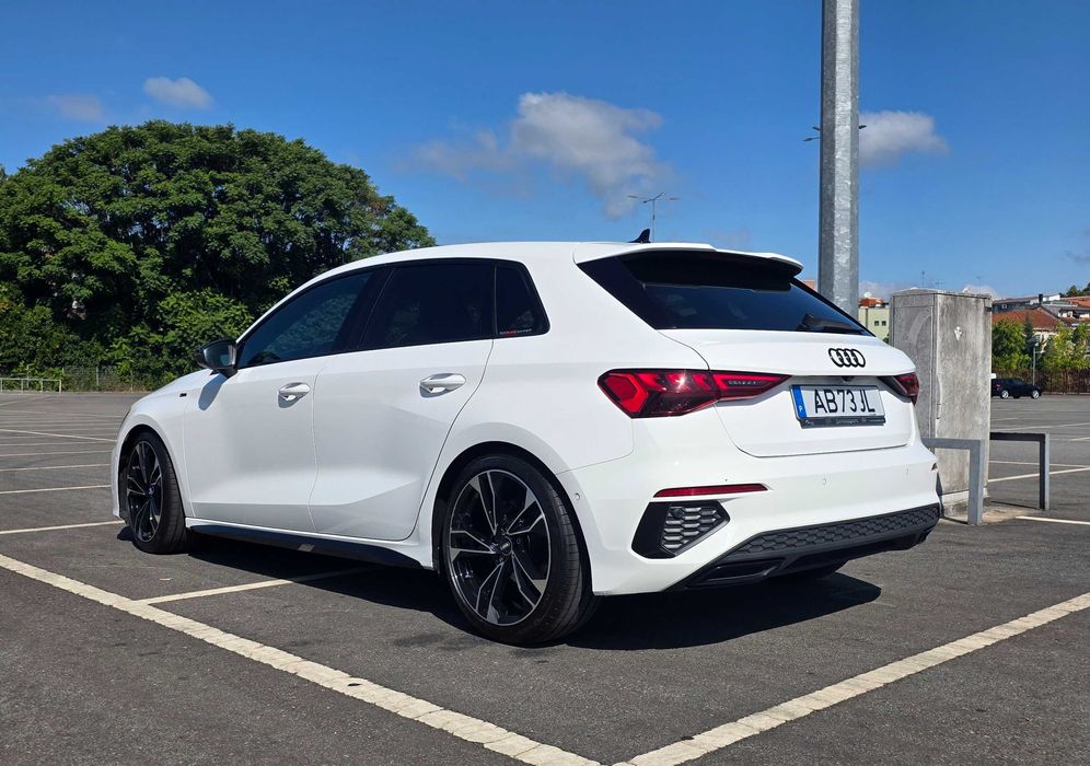 Audi A3 8Y Sportback — photo 2