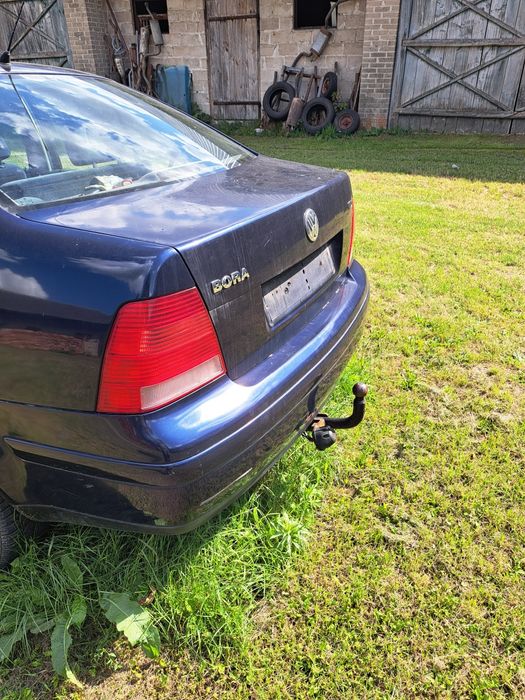 Vw Bora 1.9 tdi Czesci mechaniczne I blacharskie.