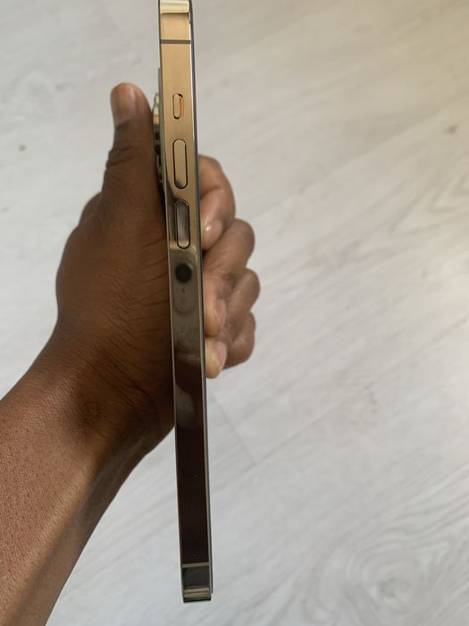 Iphone 14 Pro Max Dourado Novo!