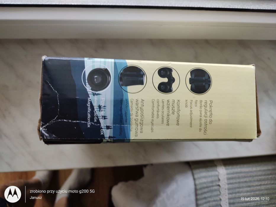 Lornetka z akcesoriami