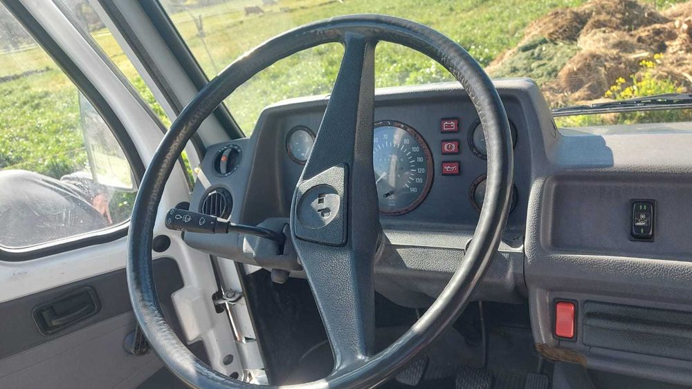 Carrinha Mercedes D280 foto 5