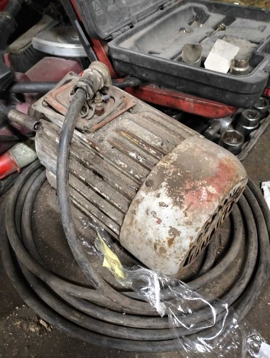 Sprzedam silnik do betoniarki