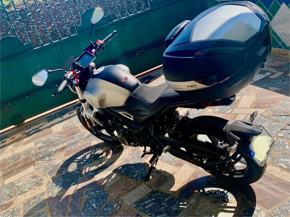 Voge 350 AC neo-retro