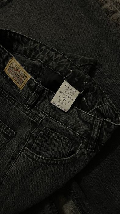 Джинси жіночі сірого кольору