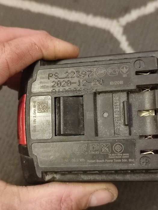 Продам акумулятор бош 2а 18в, 4а і 14.4в 3 а
