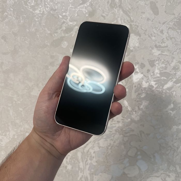 iPhone 13 128GB Starlight