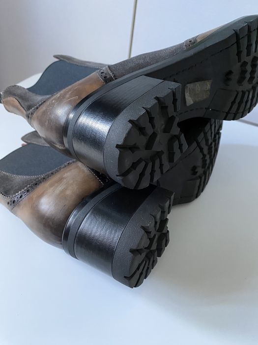 Продам Шкіряні Челсі Італійського бренду Santoni розмір 40