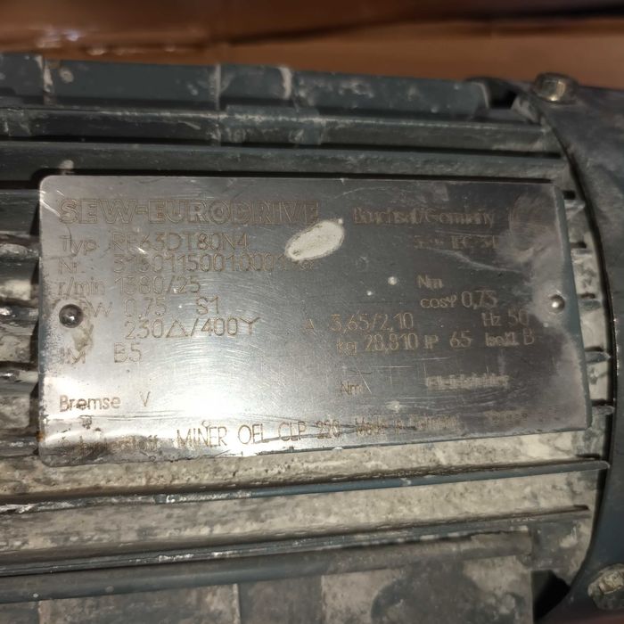 Motoreduktor Sew 0,75kw 25 obr/min oś 30mm