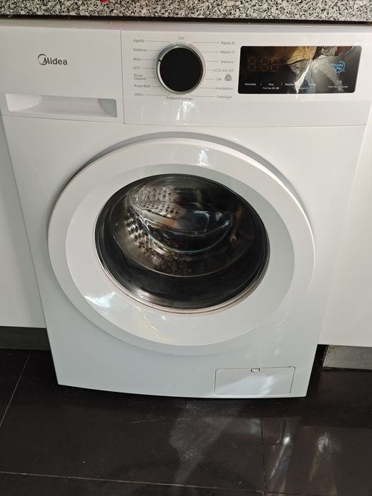Máquina de Lavar Roupa Midea 7Kg