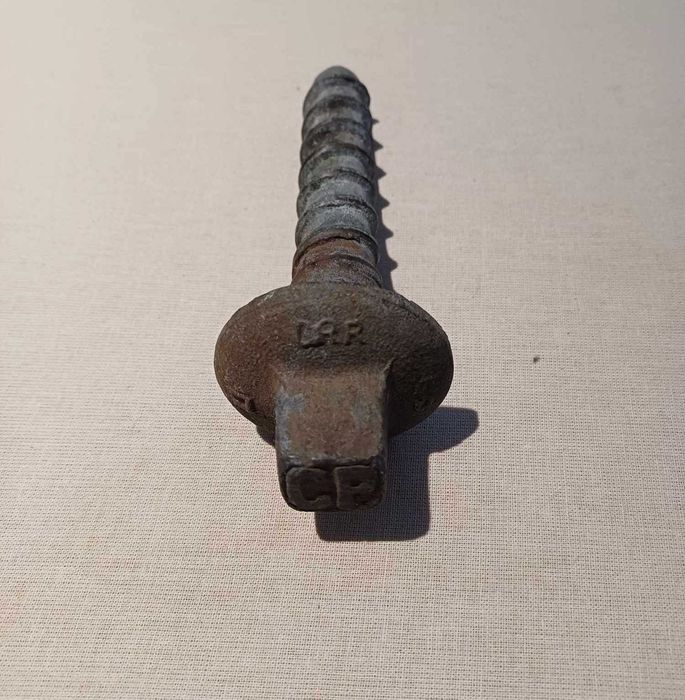 Parafuso Antigo - CP