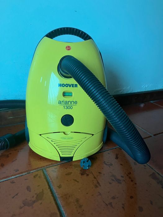 Aspirador de Saco 1300W